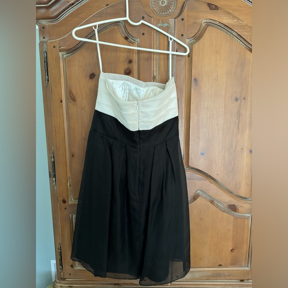 White House Black Market Dress (8) - Picture 2 of 3